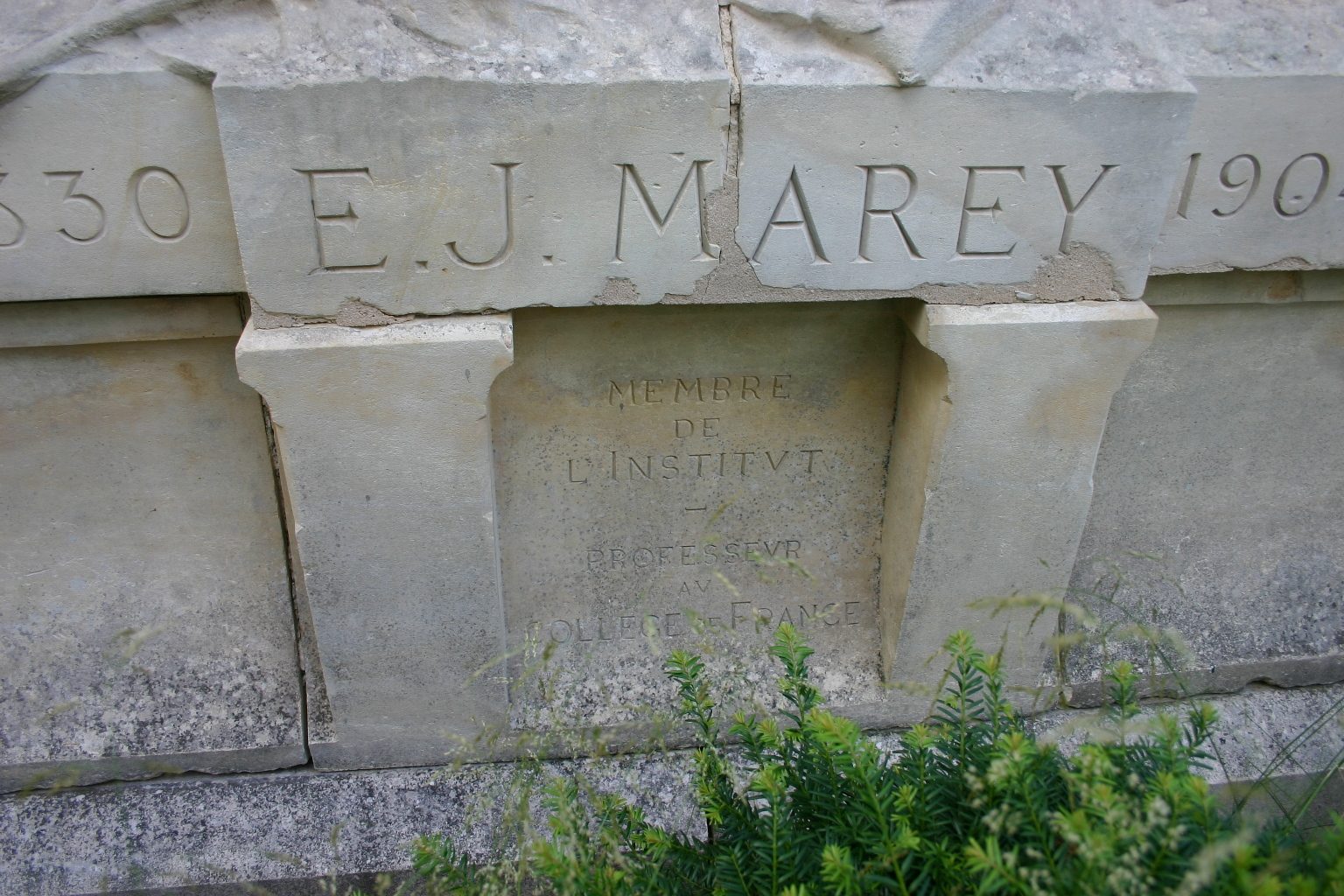 Etienne Jules Marey's monument, Roland Garros, Paris (04).JPG